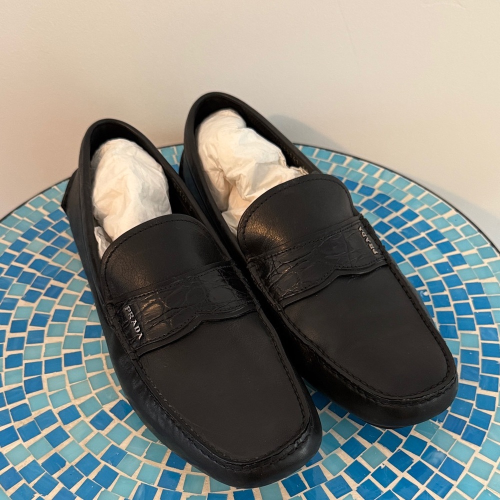 New Prada Black Leather Men’s Driving Shoes with Croc-Embossed Leather Detail